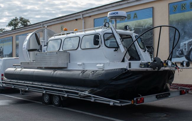 "Динамо" передало прикордонникам катер