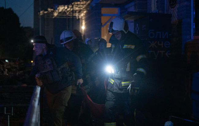 Атака на Київ: найбільше постраждав Святошинський район, пожежі на 6 локаціях