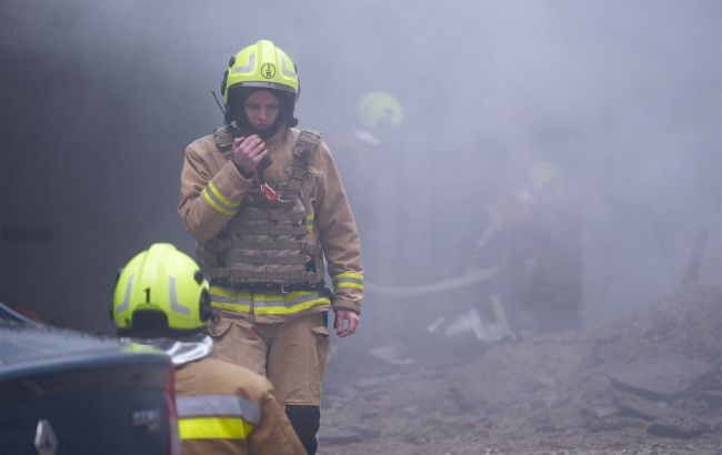 На Рождество россияне массированно обстреляли рынок в центре Херсона: погиб работник