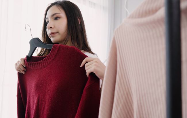 Названо дієві способи, які допоможуть зробити старий одяг новим