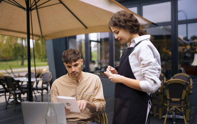 Без книги скарг. Українцям пояснили, як повідомити про погане обслуговування
