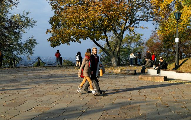Парк "Кримський" та вулиця Героїв Енергетиків. У Києві перейменували 12 об'єктів