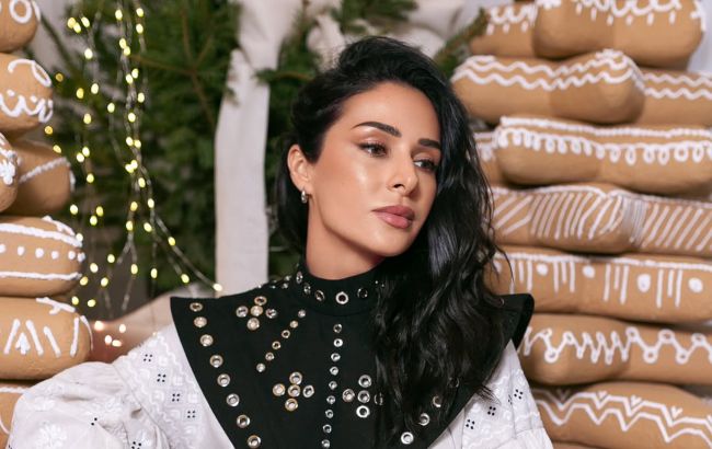 Як носити спідницю з екошкіри зимою 2026: стильний "лук" Злати Огнєвіч