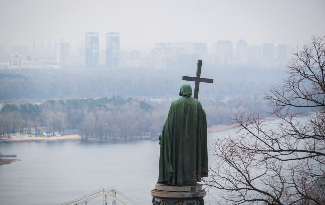 Морозы придут внезапно? В Укргидрометцентре объяснили, какой может быть эта зима