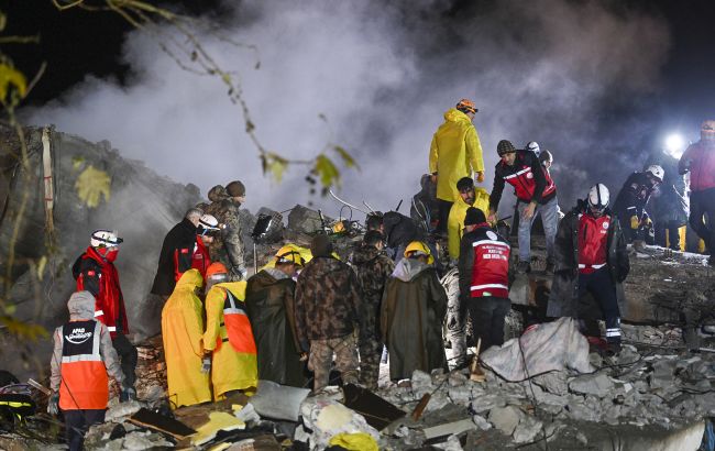 Нові землетруси у Туреччині. Загинули шестеро осіб, майже 300 постраждали