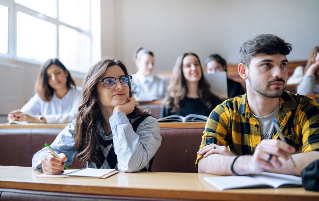 Сокращения не будет? На каких специальностях в этом году станет больше бюджетных мест