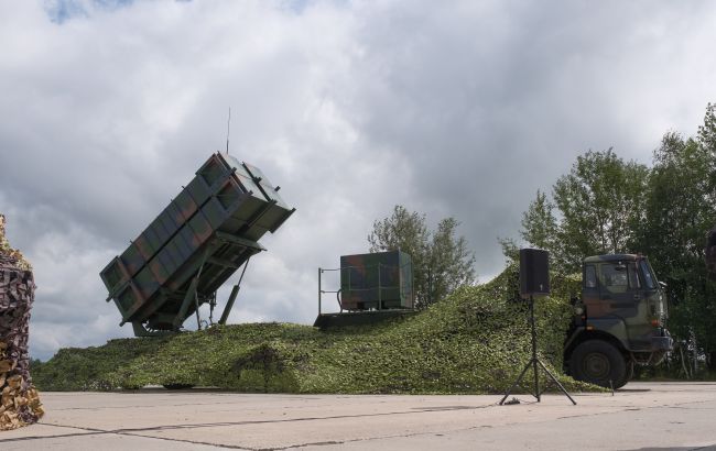 США зупинили постачання зброї в Україну на кілька місяців, - NYT