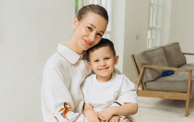 Дружина Віктора Павліка похизувалася шикарним відпочинком із маленьким сином