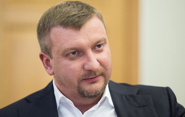 Петренко розповів, у чому сенс заочного засудження втікачів українських політиків