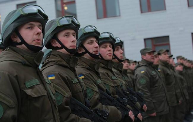 Первый боеспособный батальон легкой пехоты НГУ планируют сформировать до конца мая