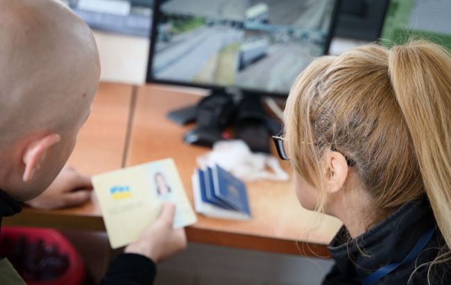 Правоохоронцям дали доступ до заявок на перетин кордону в системі "Шлях"