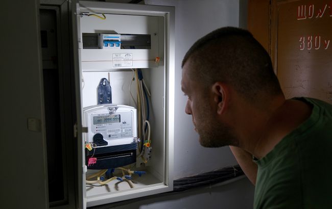 Щоб вас не лякали нарахування. Як і коли передавати показання за світло