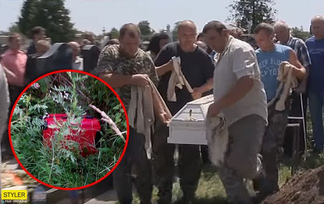 Ребенок из чемодана: мать не пришла на похороны собственного сына (видео)
