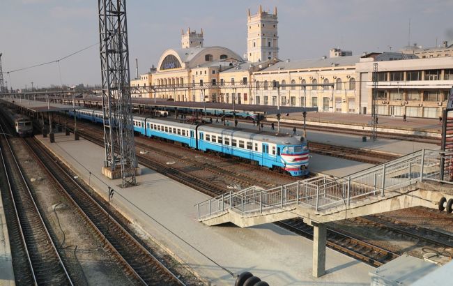 Засилля російської давнини: "Укрзалізниця" змінить назву двох регіональних філій