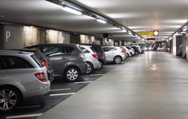 Найдорожчі та найдешевші паркомісця в Україні: скільки доведеться заплатити у 2025 році