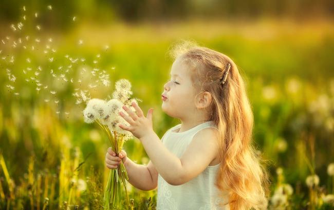 Погода на сьогодні: в Україні без опадів, температура до +35