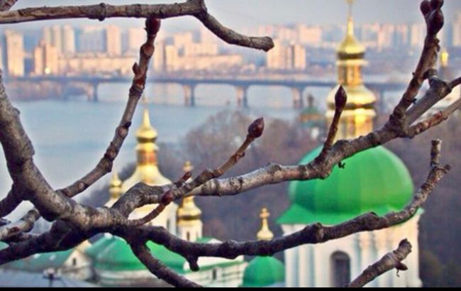 Завтра в Украину придет потепление