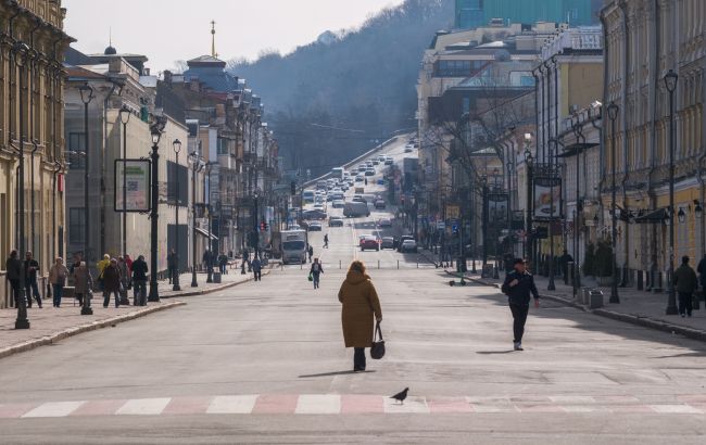 Без осадков, но с нюансами: какой будет погода в Украине в первый понедельник марта