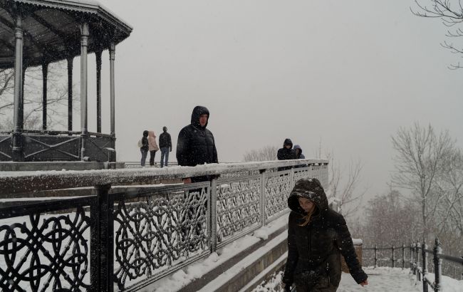 Метель, заморозки и сильный ветер: Украину накроет непогода 10 апреля