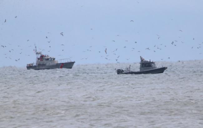 В США легкомоторный самолет упал в океан, есть погибшие