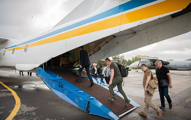 Члены ЦИК прибыли на округ в Покровске за документацией