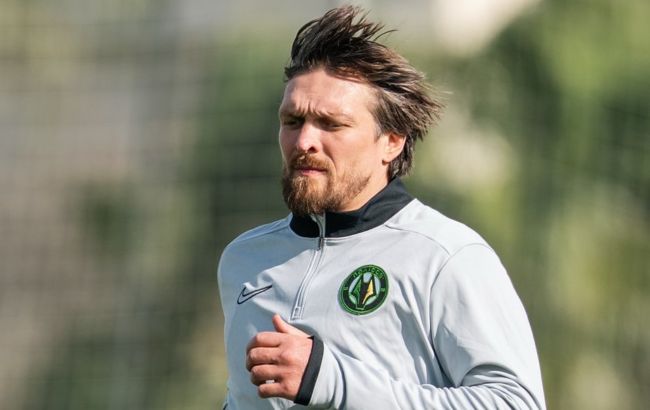 Усик знову зіграв за "Полісся": боксер вийшов на футбольне поле проти клубу МЛС