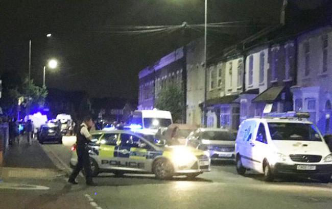 Перестрелка в Лондоне: полиция задержала подозреваемых после погони