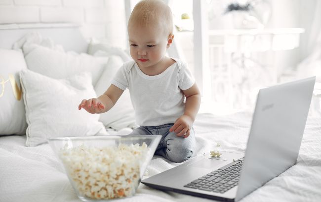 Чому малюкам не можна давати попкорн та інші дрібні "смаколики": це дуже небезпечно