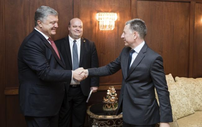 Волкер: Кабмин делает недостаточно для украинцев на подконтрольных боевикам территориях