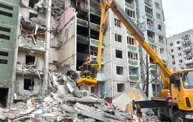 Фото из подвала под Черниговом, где люди вели на стенах "дневник жизни и смерти"