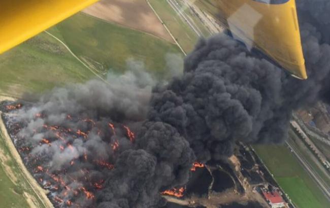 В Испании из-за пожара в окрестностях Мадрида эвакуируют тысячи человек