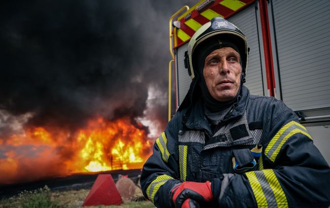 Росіяни атакували 9 дронами передмістя Запоріжжя: є руйнування та поранений