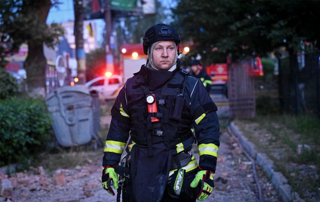 Оккупанты ударили дроном по заправке в Харькове: есть пострадавшая