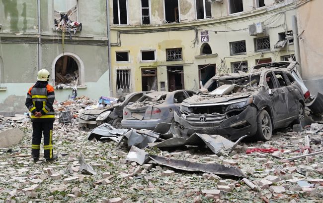 Транспорт згорів або розбитий? У МВС пояснили, що українцям робити зі знищеним авто