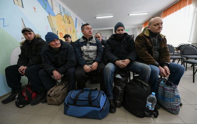 Понад 700 тисяч росіян покинули країну після старту мобілізації, - ЗМІ