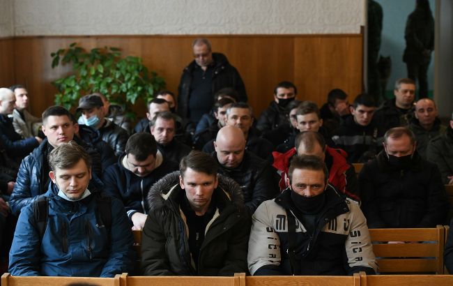 Немобілізовані росіяни вже телефонують в Україну стосовно здачі в полон, - ГУР