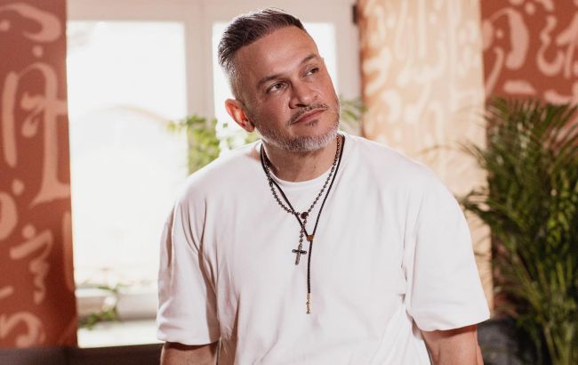 "Не вірю, що вам вже за 50". Ектор Хіменес-Браво у спідній білизні розбурхав уяву фанів (фото)