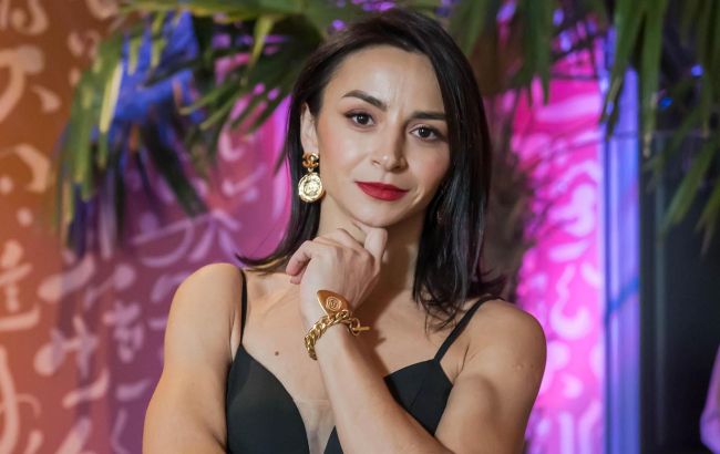 Ілона Гвоздьова похизувалася результатом пластики грудей через 6 місяців після операції (фото)