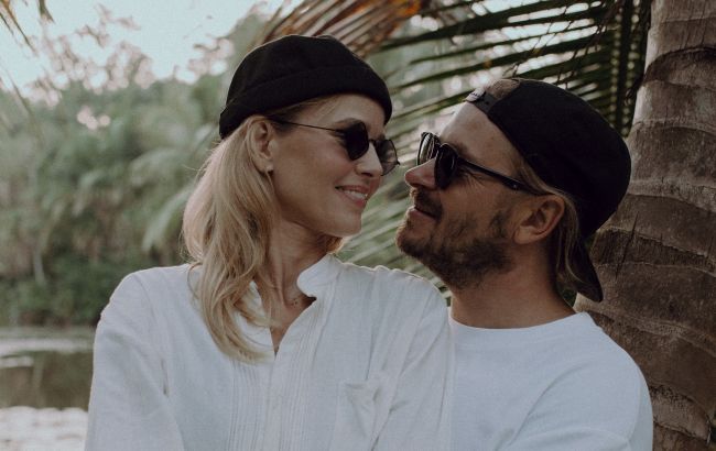 "Серцем він завжди з Україною". Зірка серіалу "Кухня" розповіла про шлюб з росіянином