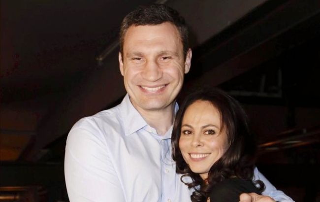 "Мій найкращий подарунок". Ексдружина Кличка вперше за довгий час показалася з їхніми дітьми (фото)