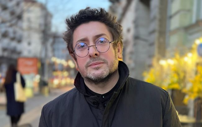 Суханов впервые рассказал о любимом человеке и планах по усыновлению: "Это больно"