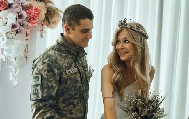 Звезда "Первых ласточок" и боец ВСУ развелся с женой после двух лет брака