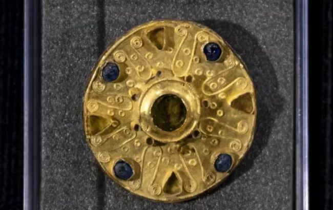 Археологи знайшли у могилах унікальні прикраси. Їм 1500 років! (фото)