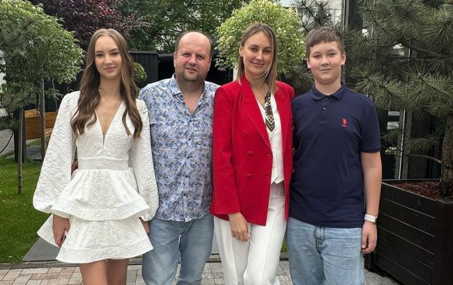 "Что-то пошло не так". Виктор Бронюк рассказал, какие профессии выбрали его дети