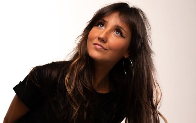 "Питань нема": 22-річна українська співачка стала мільйонеркою завдяки одній пісні