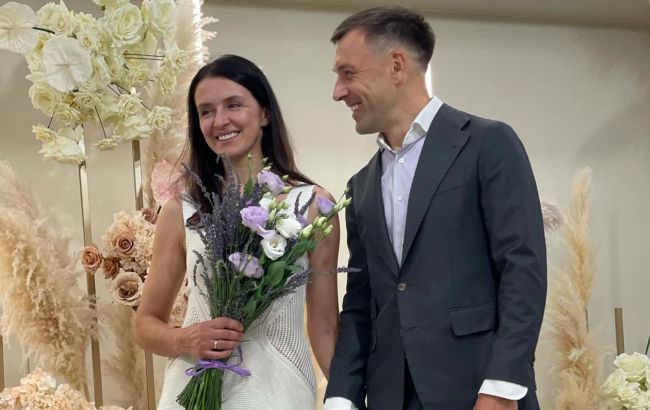 Муж звезды "плюсов" Хамайко признался, почему 18 лет откладывал свадьбу с матерью своих детей