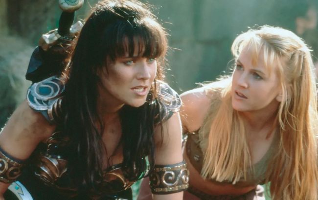 Помните Габриэль из сериала "Зена - королева воинов"? Вот как выглядит блондинка сейчас (фото)