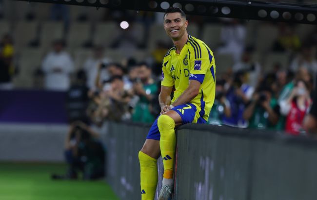 Империя CR7 расширяется: Роналду официально купил долю испанского футбольного клуба