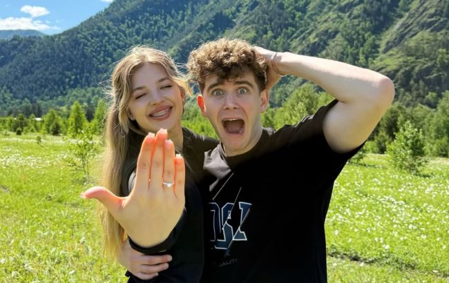 Популярний TikTok-блогер з України, який отримав паспорт РФ, одружився з росіянкою