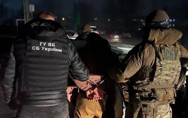 Обіцяв "домовитися" з СБУ. Чиновника Бориспільської РВА судитимуть за шахрайство